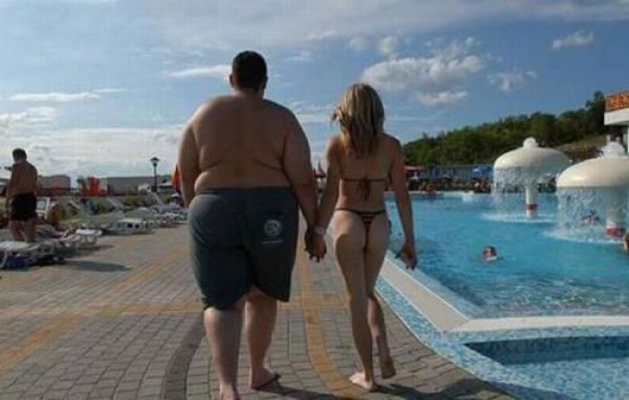 Hot Chicks and Rich Guys (31 pics)