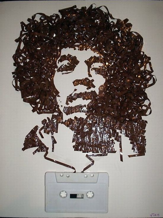 Portraits Made Out of Cassette Tapes (31 pics)