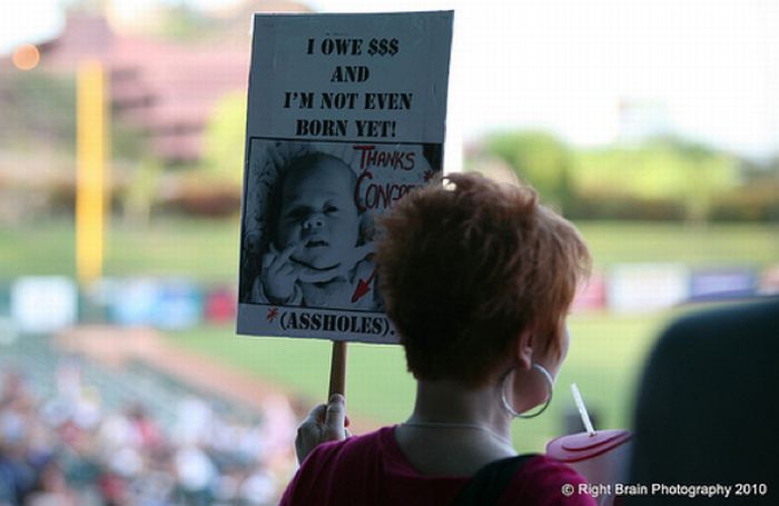 The Dumbest Tax Day Signs (38 pics)