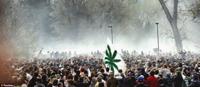 4/20 Pot Protesters in the USA (31 pics)