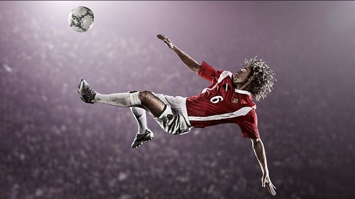 Surrealistic Sports Photography (18 pics)