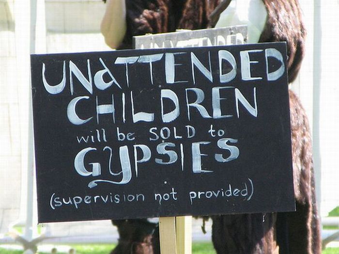 Unattended Kids Signs (26 pics)