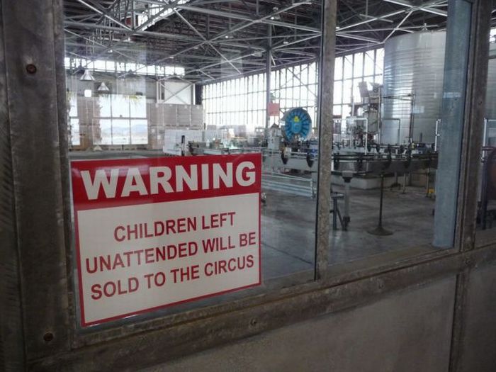 Unattended Kids Signs (26 pics)