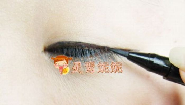 Chinese Girl Before and After Makeup (42 pics)
