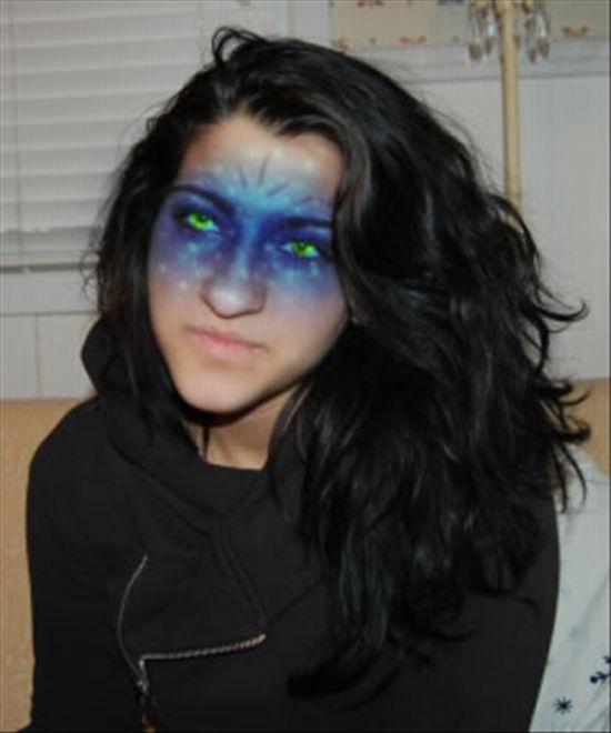 Avatar Fans (23 pics)
