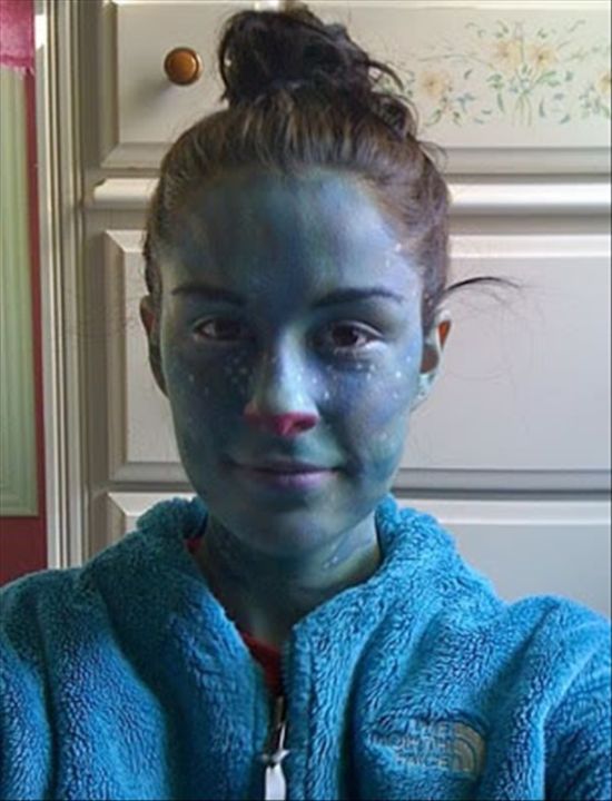 Avatar Fans (23 pics)