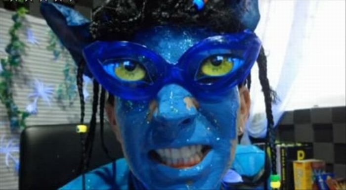 Avatar Fans (23 pics)