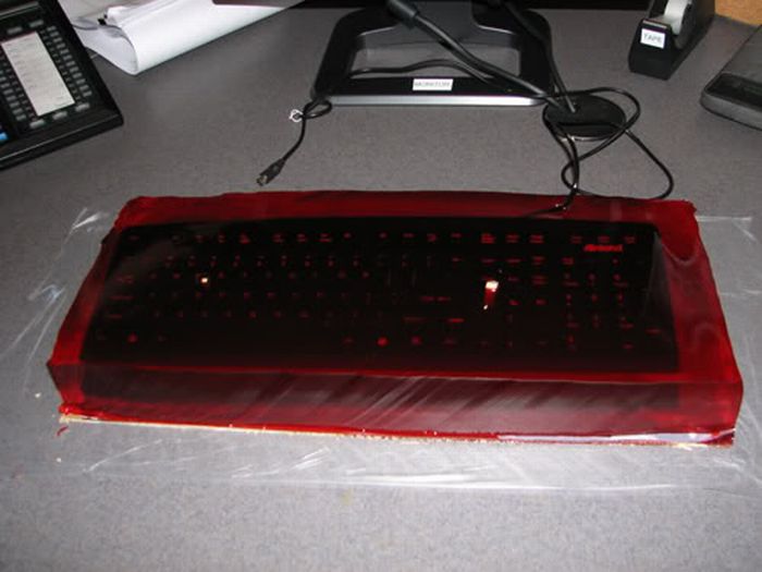 Jelly Keyboard Prank (20 pics)