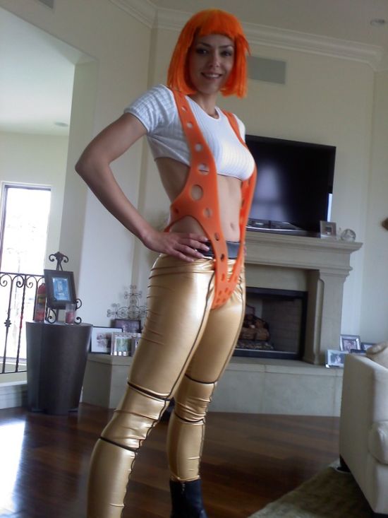Adrianne Curry Playing Sci-Fi Dress Up (17 pics)
