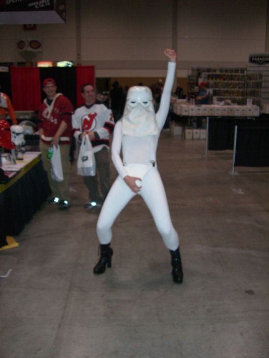 Adrianne Curry Playing Sci-Fi Dress Up (17 pics)