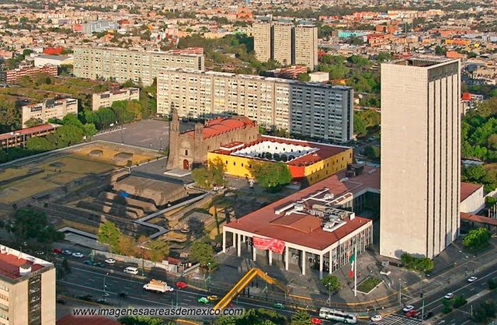 Amazing Aerial Photographs of Mexico City (78 pics)