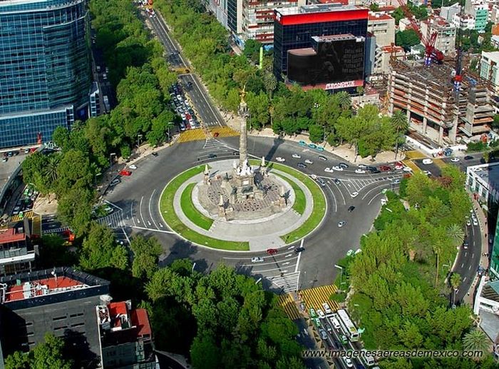 Amazing Aerial Photographs of Mexico City (78 pics)