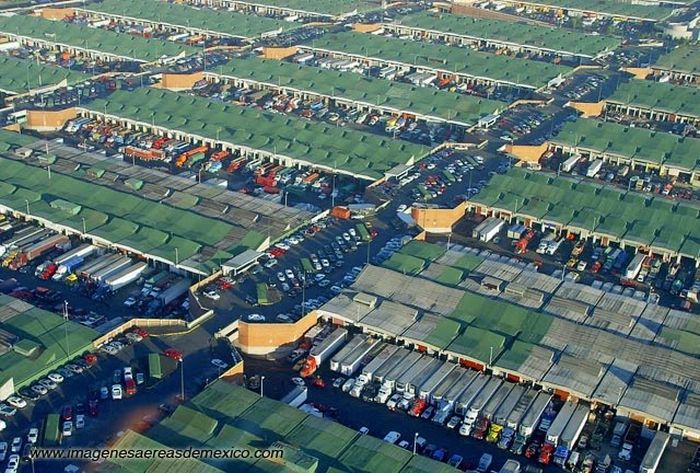 Amazing Aerial Photographs of Mexico City (78 pics)