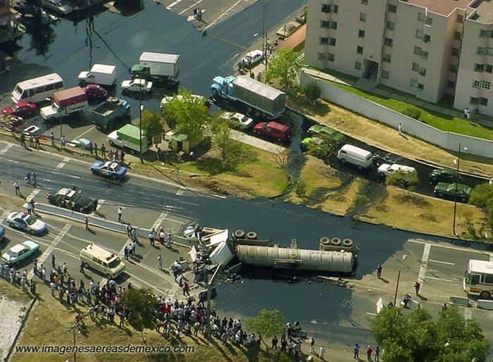 Amazing Aerial Photographs of Mexico City (78 pics)