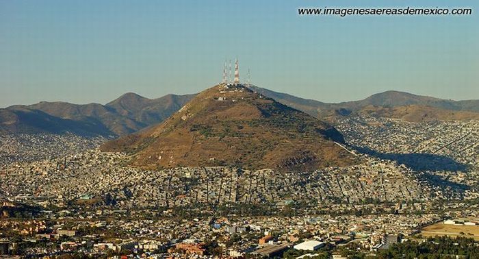 Amazing Aerial Photographs of Mexico City (78 pics)