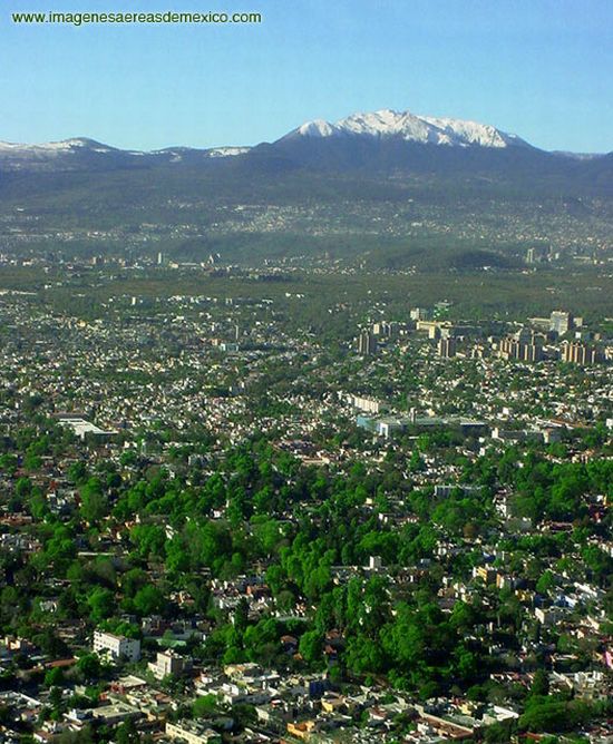 Amazing Aerial Photographs of Mexico City (78 pics)