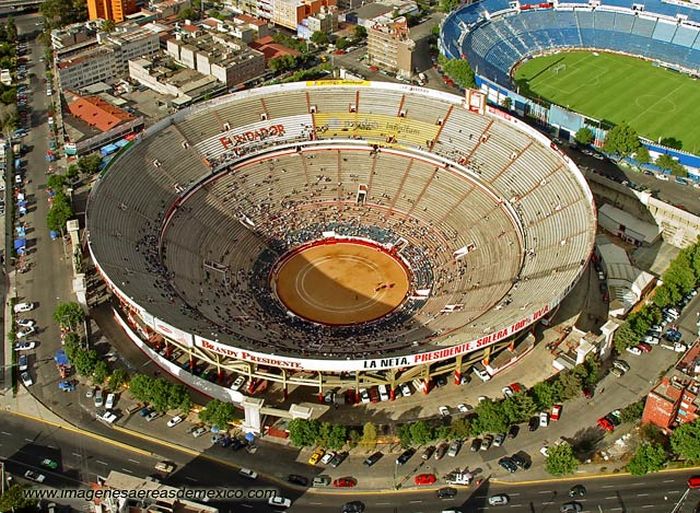 Amazing Aerial Photographs of Mexico City (78 pics)