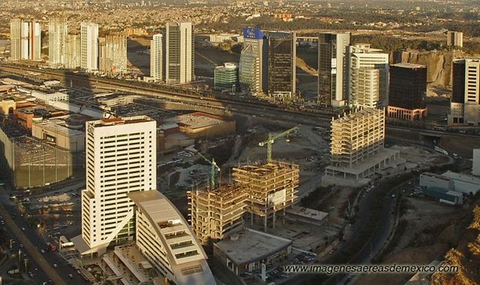 Amazing Aerial Photographs of Mexico City (78 pics)