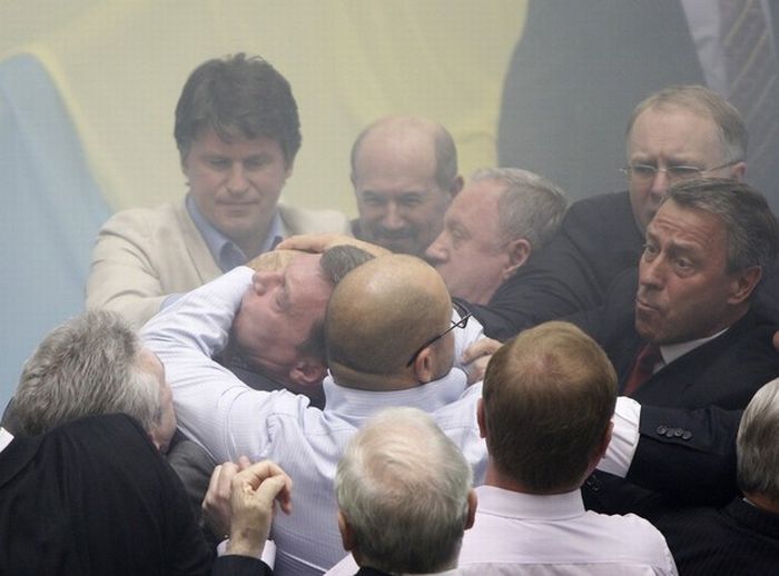 Mass Fight in the Parliament of Ukraine (35 pics + 3 video)