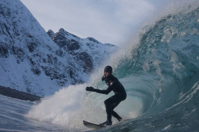 Arctic Surfing (8 pics)