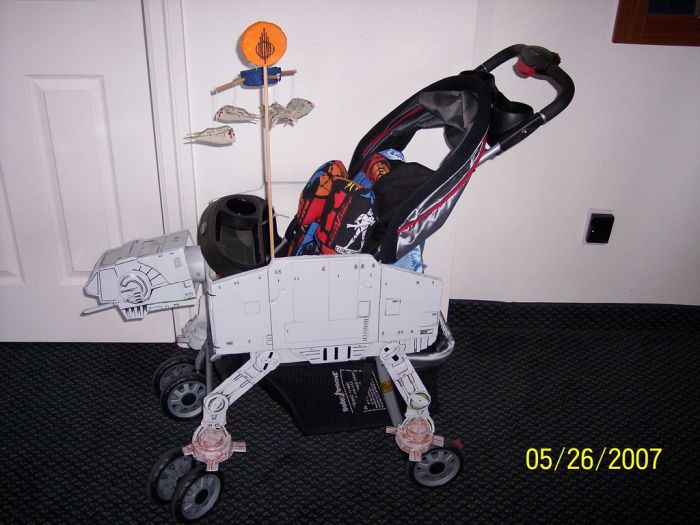 AT-AT Imperial Walker Stroller (10 pics)