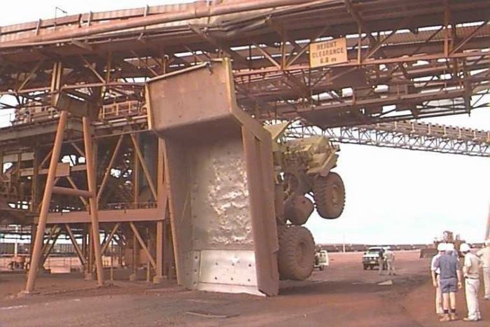 Bad Things That Can Happen in a Quarry (10 pics)