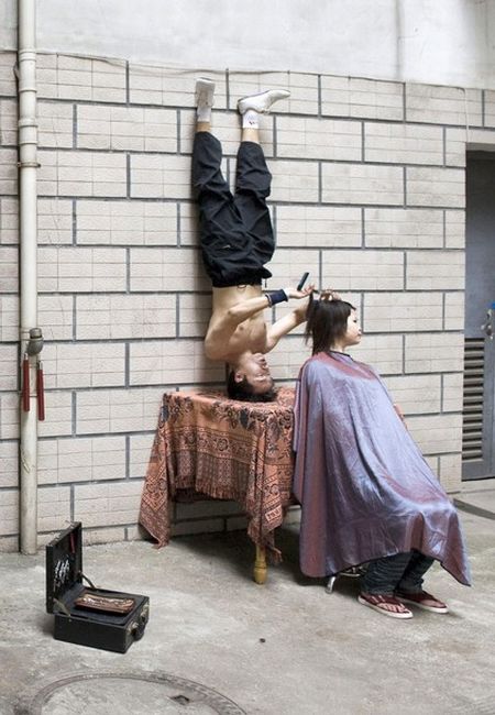 A Haircut in Kungfu Style (3 pics)