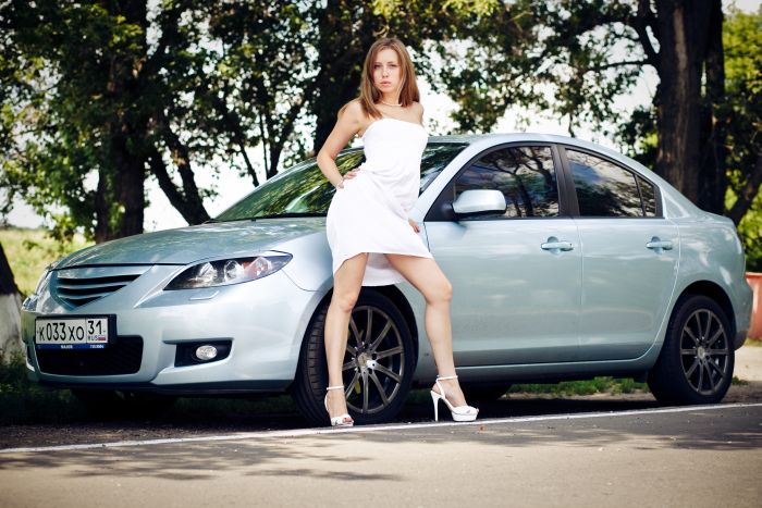 Russian Girls and Cars (50 pics)