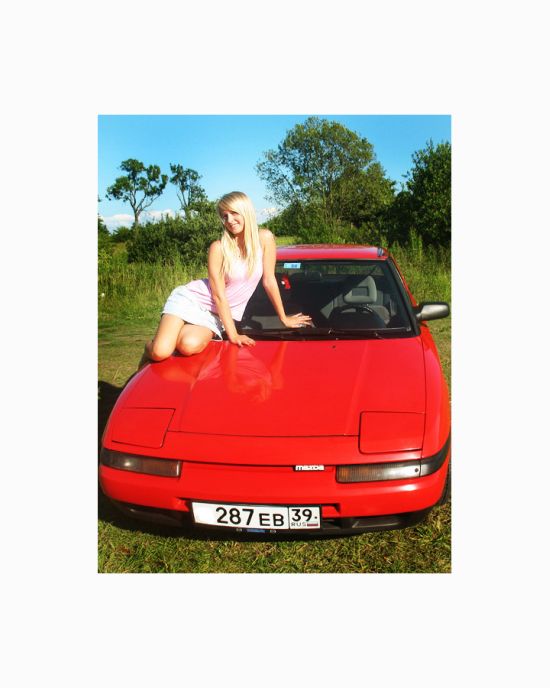 Russian Girls and Cars (50 pics)
