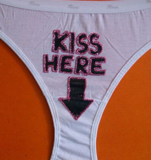 Panties with Hilarious Messages (14 pics)