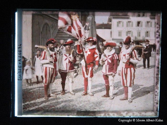 Early 1900s in Color (66 pics)