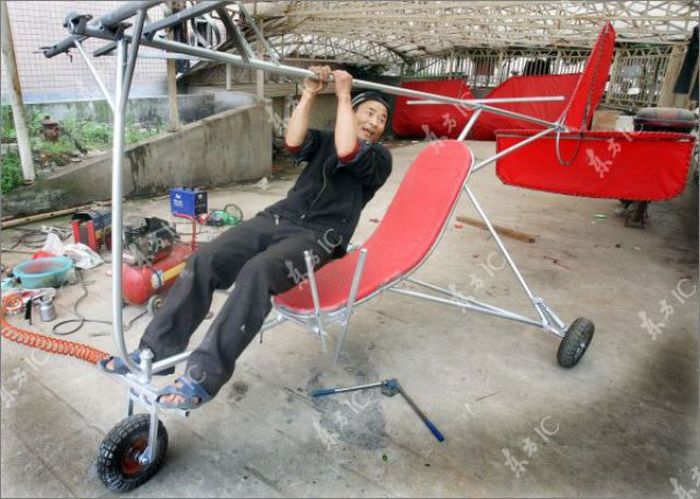 Chinese Man Builds a Plane (35 pics)