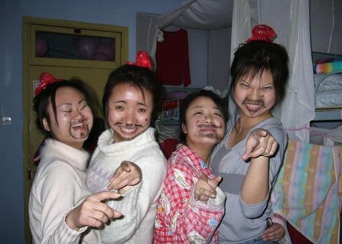 Acid Picdump (166 pics)