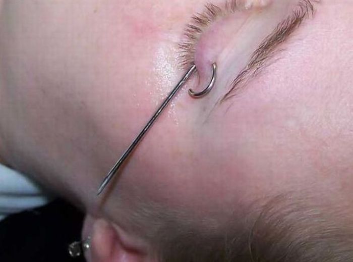 Eye Piercing (18 pics)