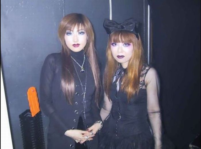 Gothic Girls of Japan (20 pics)