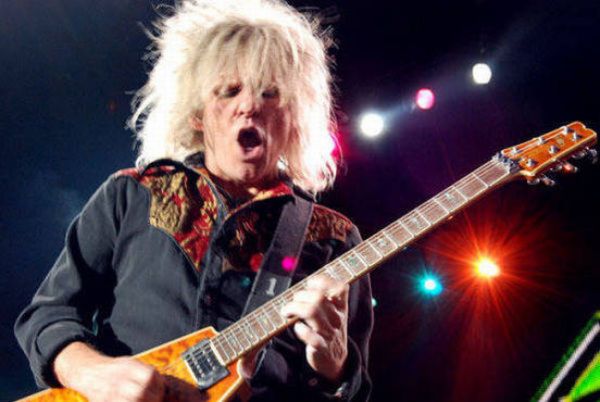 Guitar Faces (25 pics)