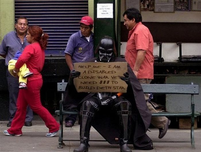 Homeless Heroes and Villains (10 pics)