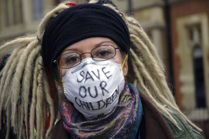 Protesters Worldwide (48 pics)