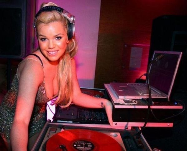 Sexy DJ - Colleen Shannon (22 Photos)