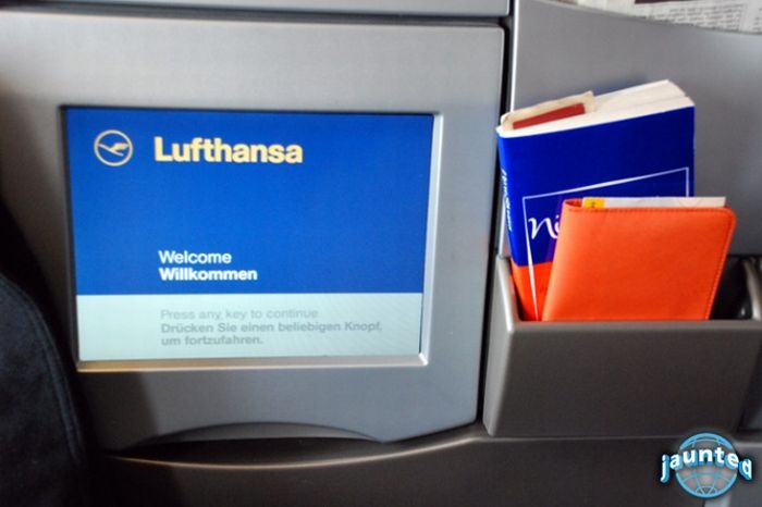 Inside Lufthansa's New Airbus A380 (25 pics)