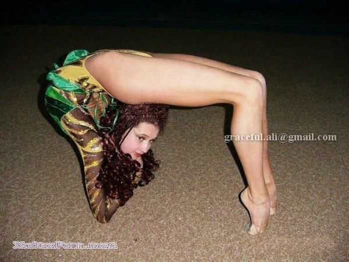 Rubber Girls (53 pics)
