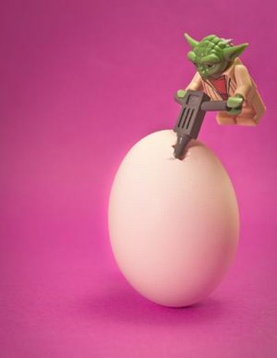 The Secret Life of Star Wars Toys (28 pics)