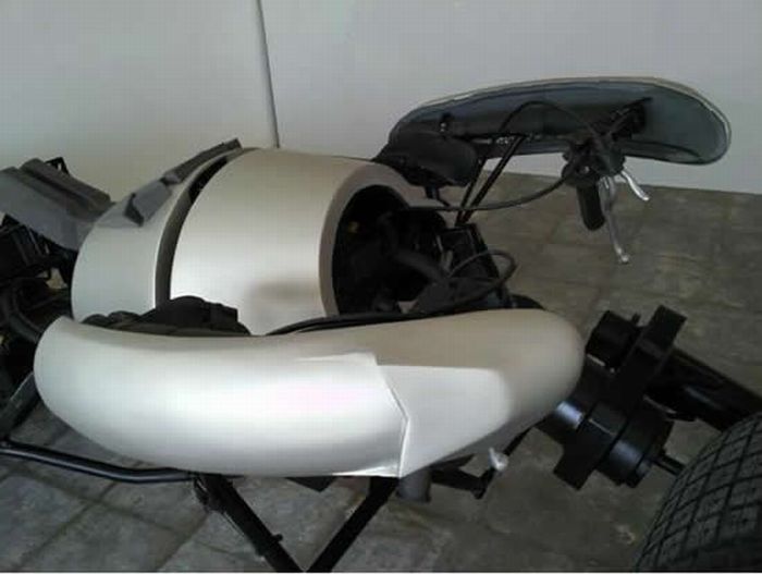 Custom Made Batpod (10 pics)