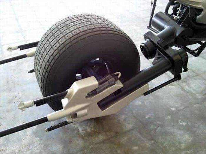 Custom Made Batpod (10 pics)