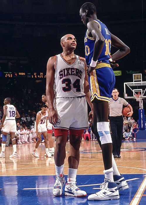 Manute Bol the Tallest NBA Player (21 pics)