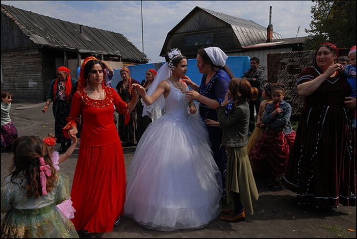 Gypsy Wedding (15 pics)