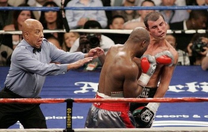 Getting Knocked Out (42 pics)