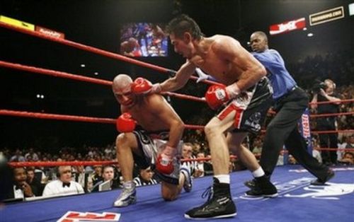 Getting Knocked Out (42 pics)