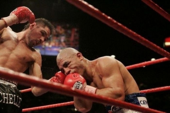 Getting Knocked Out (42 pics)