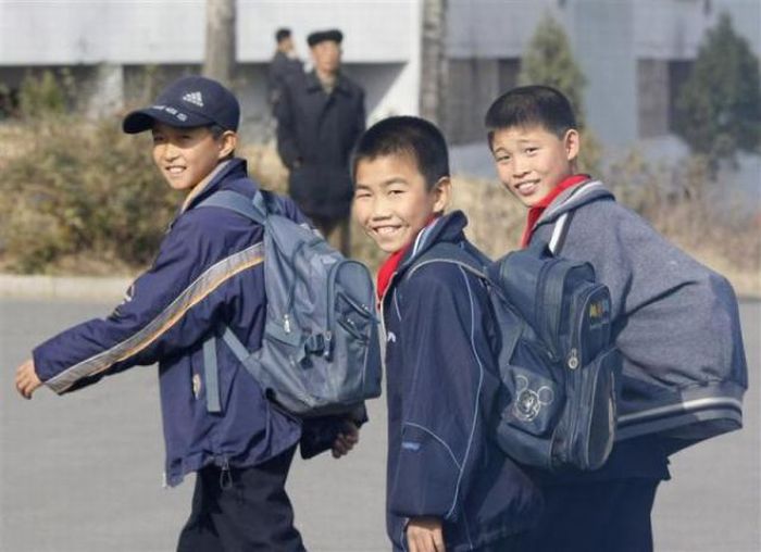 The Life in North Korea (120 pics)
